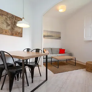 centric-sagrada-familia-apartments.topbarcelonahotels.com/